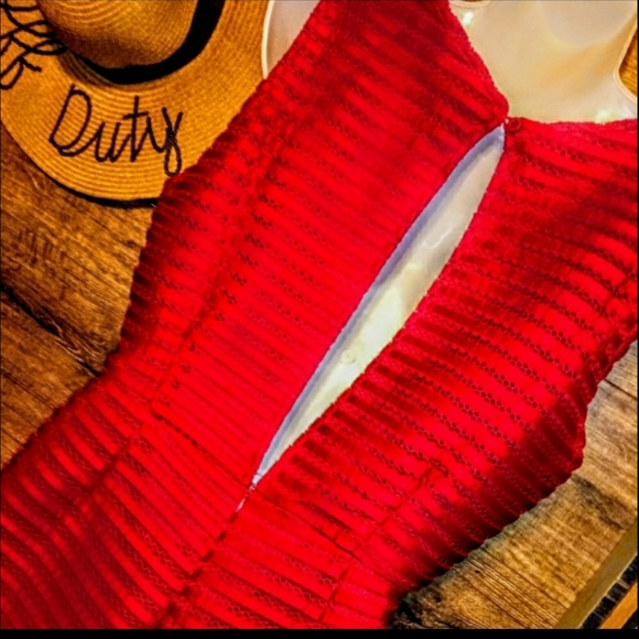 She + Sky Romper Size L Red Slit Back NWT - Picture 7 of 10